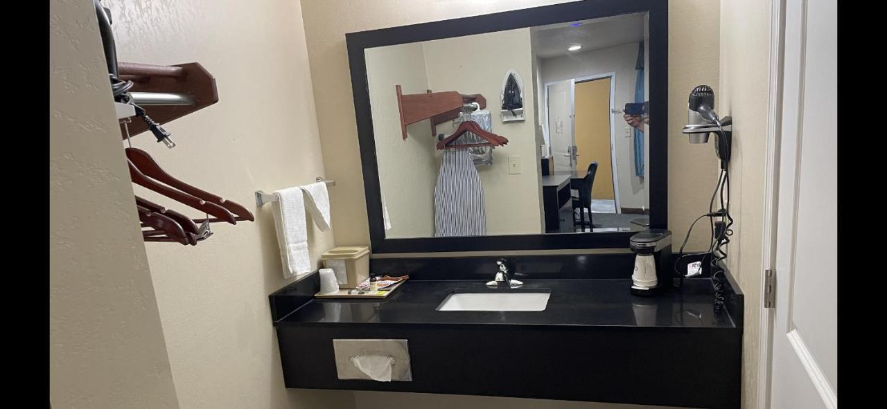 Garden Inn & Suites ليتل روك المظهر الخارجي الصورة